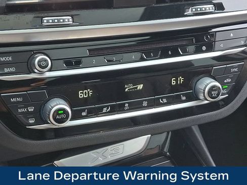 Used 2019 BMW X3 xDrive30i w/ Premium Package AWD/4WD image 16