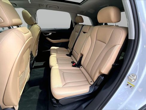 Used 2025 Audi Q7 3.0T Premium Plus AWD/4WD image 21