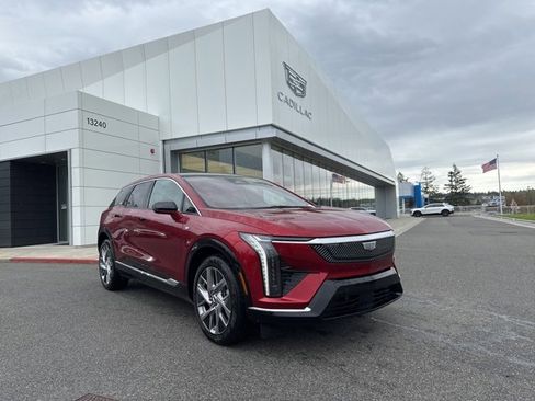 New 2025 Cadillac Optiq Luxury 1 image 7