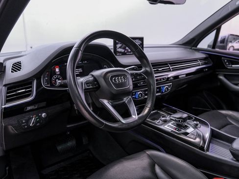 Used 2018 Audi Q7 3.0T Prestige w/ Prestige Package image 4
