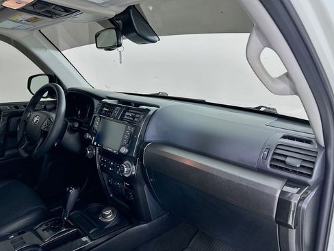 Used 2020 Toyota 4Runner Nightshade image 31