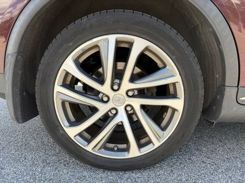 Used 2017 INFINITI QX50 AWD w/ Premium Plus Package image 22