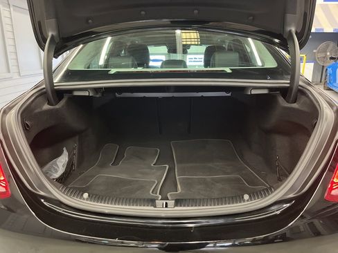 Used 2017 Mercedes-Benz C 300 4MATIC Sedan image 32