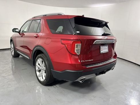 Used 2022 Ford Explorer Platinum w/ Technology Package AWD/4WD image 34