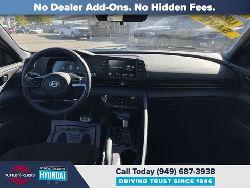 Certified 2025 Hyundai Elantra Sport image 12