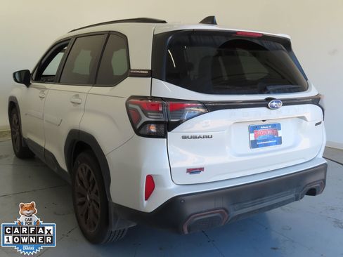 Used 2025 Subaru Forester Sport image 8