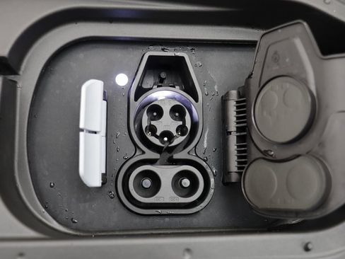 New 2026 BMW iX xDrive45 image 20