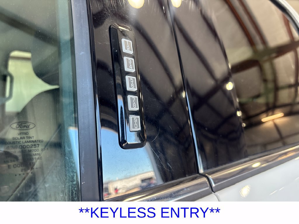 Used 2026 Ford F350 Lariat w/ Chrome Package AWD/4WD image 14