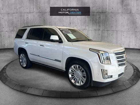 Used 2018 Cadillac Escalade Platinum AWD/4WD image 1