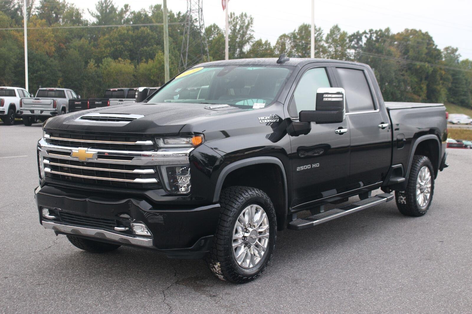 Used 2020 Chevrolet Silverado 2500 High Country AWD/4WD image 3