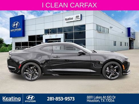 Used 2022 Chevrolet Camaro LT w/ RS Package RWD image 4