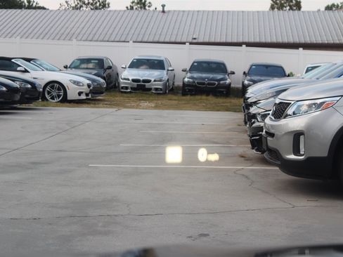 Used 2015 BMW X5 xDrive35d image 22