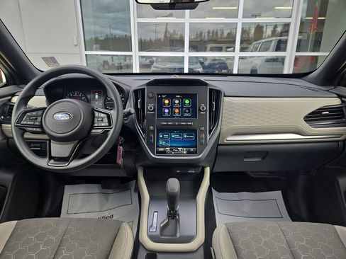 Used 2025 Subaru Forester image 18