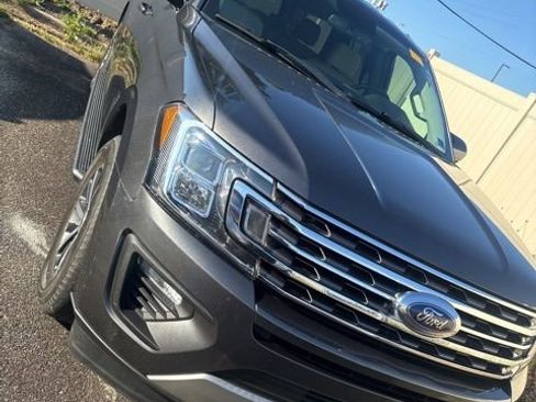 Used 2019 Ford Expedition Max XLT AWD/4WD image 2