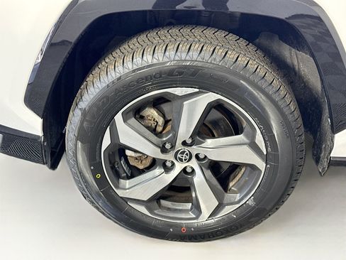 Used 2023 Toyota RAV4 SE w/ Weather & Moonroof Package AWD/4WD image 32