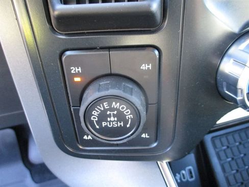 New 2025 Ford F150 Lariat w/ Equipment Group 502A High image 16