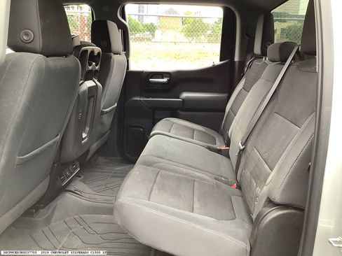 Used 2019 Chevrolet Silverado 1500 LT w/ Texas Edition RWD image 8