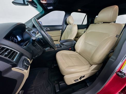 Used 2017 Ford Explorer Limited w/ Equipment Group 301A image 13