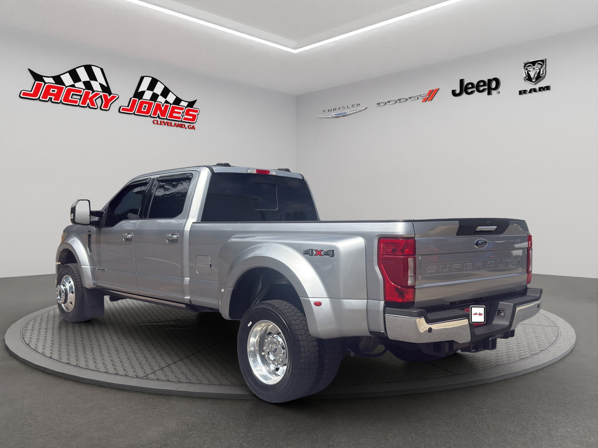 Used 2022 Ford F450 Lariat w/ Lariat Value Package AWD/4WD image 6