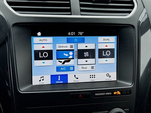 Used 2018 Ford Explorer XLT w/ Equipment Group 201A AWD/4WD image 12