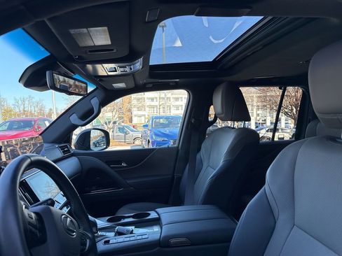 Certified 2025 Lexus LX 700h Overtrail image 16