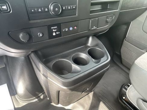 Used 2023 GMC Savana 3500 Extended w/ Driver Convenience Package RWD image 17