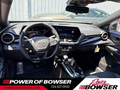 New 2026 Chevrolet Trax RS w/ Sunroof Package FWD image 6