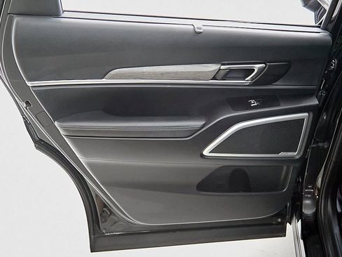 Used 2022 Kia Telluride EX w/ EX Premium Package image 23