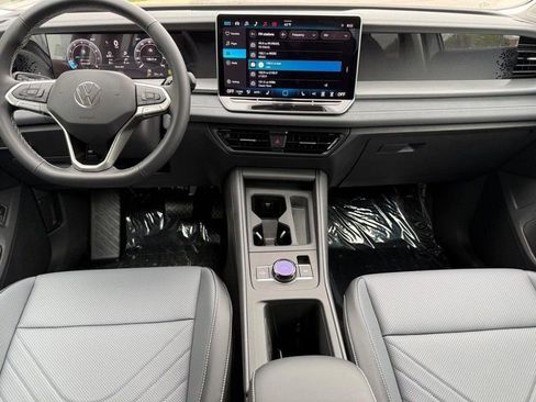 New 2026 Volkswagen Tiguan SE AWD/4WD image 6