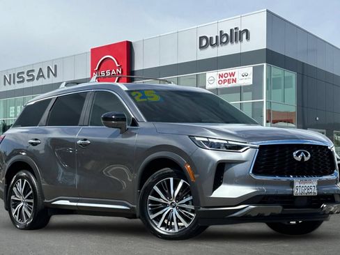 Certified 2025 INFINITI QX60 Sensory AWD/4WD image 2