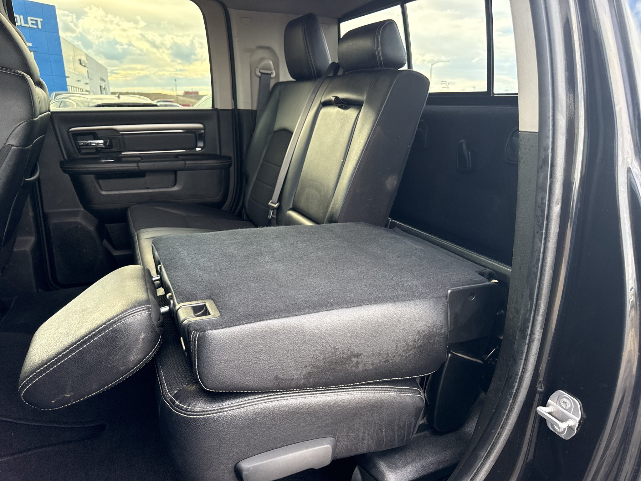 Used 2018 RAM 2500 Big Horn w/ Sport Appearance Group AWD/4WD image 19