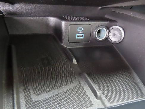 Used 2023 Ford Escape ST-Line Elite w/ Premium Technology Package image 11