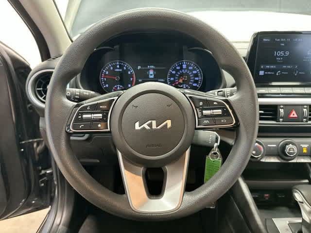 Used 2023 Kia Forte LXS w/ LXS Technology Package FWD image 7