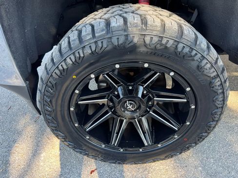 Used 2018 Chevrolet Silverado 2500 LT w/ LT Convenience Package image 33