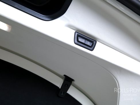 New 2026 Rolls-Royce Cullinan Black Badge AWD/4WD image 28