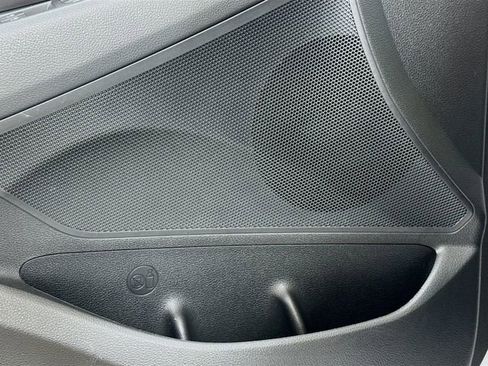 Used 2018 Hyundai Elantra GT Sport image 14