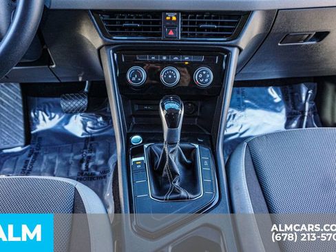 Used 2024 Volkswagen Taos S image 39