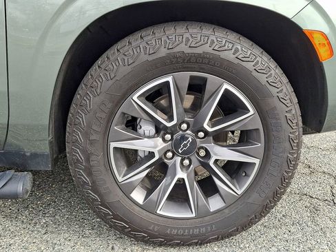 Used 2023 Chevrolet Tahoe Z71 w/ Z71 Off-Road Package image 8