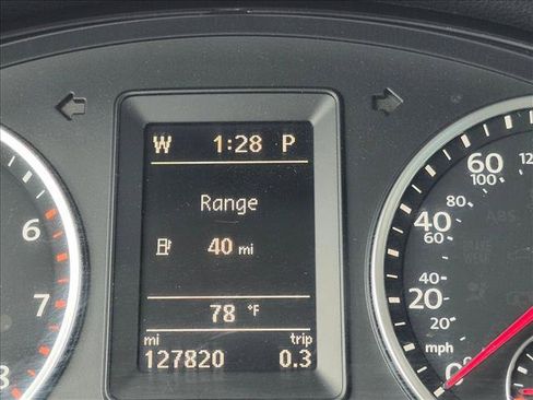 Used 2014 Volkswagen Tiguan SE FWD image 8