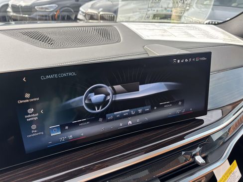 New 2026 BMW X5 xDrive40i AWD/4WD image 19