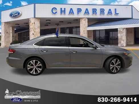 Used 2021 Volkswagen Passat 2.0T SE FWD image 5