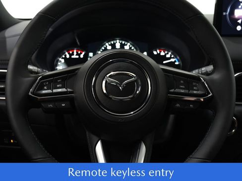 New 2025 MAZDA CX-5 Signature image 10