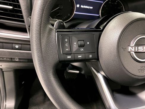 Used 2023 Nissan Rogue SV AWD/4WD image 23