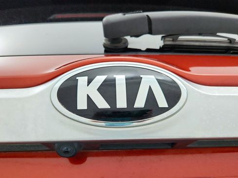 Used 2021 Kia Seltos S AWD/4WD image 28