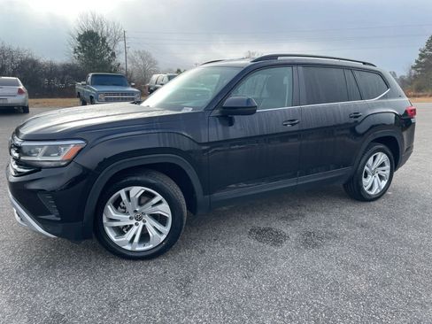 Used 2022 Volkswagen Atlas SE image 3