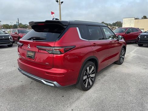 New 2026 Mitsubishi Outlander SEL image 6