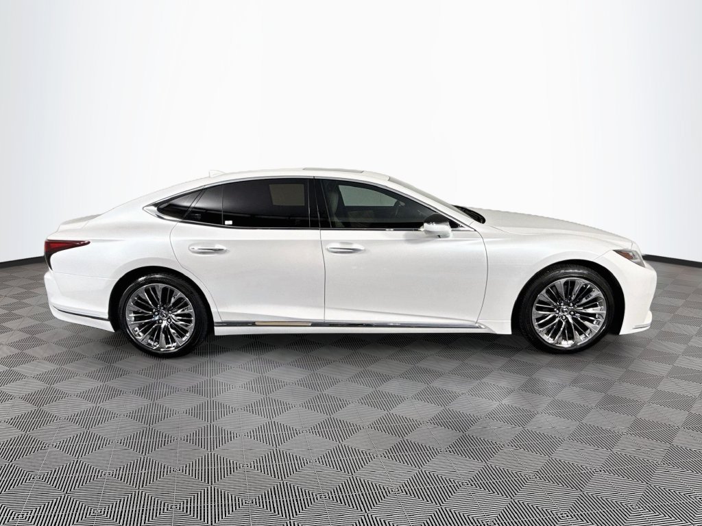 Used 2021 Lexus LS 500 w/ Accessory Package (Z2) RWD image 4