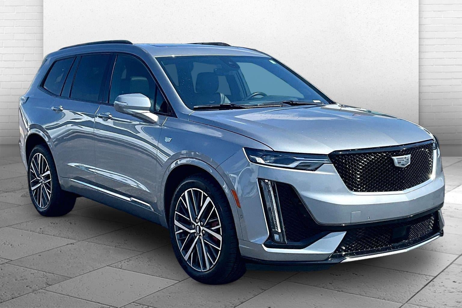 Used 2024 Cadillac XT6 Sport w/ Technology Package AWD/4WD image 1