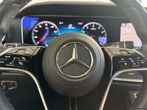 Used 2022 Mercedes-Benz E 350 Sedan image 29