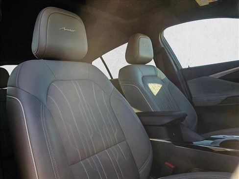 Used 2024 Buick Envista Avenir FWD image 17